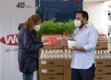 Laboratorio Weir realizó donación de alcohol antiséptico y jabón líquido al Banco de Alimentos de Cuenca