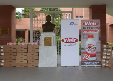 Laboratorio Weir donó alcohol antiséptico a hospitales Luis Vernaza y Roberto Gilbert