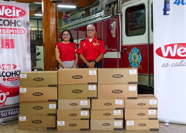 Laboratorio Weir realizó donación al Cuerpo de Bomberos de Guayaquil
